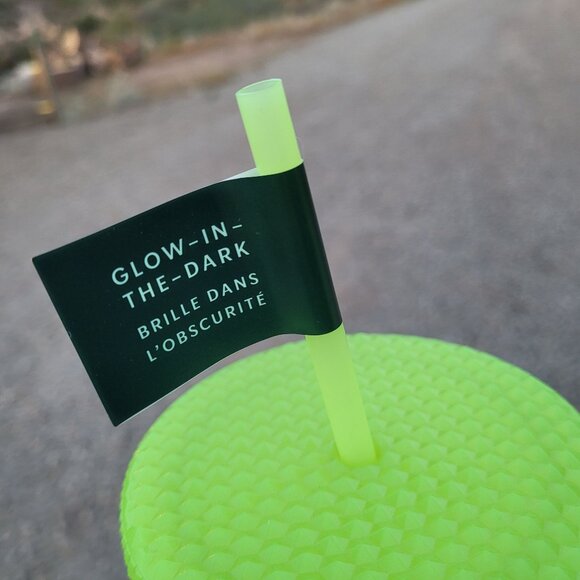 Starbucks 2022 Halloween Studded Glow Tumbler Lemongrass (Green) 16 oz. Grande - Picture 6 of 13